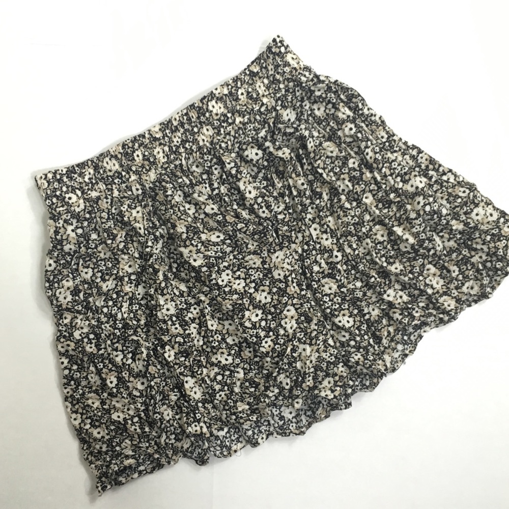 Brandy Melville Circle Skirt - Picture 5 of 5